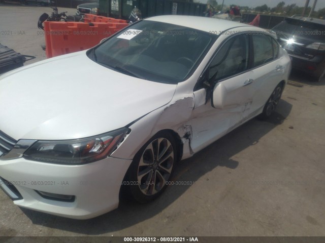 Photo 5 VIN: 1HGCR2F59EA240944 - HONDA ACCORD SEDAN 