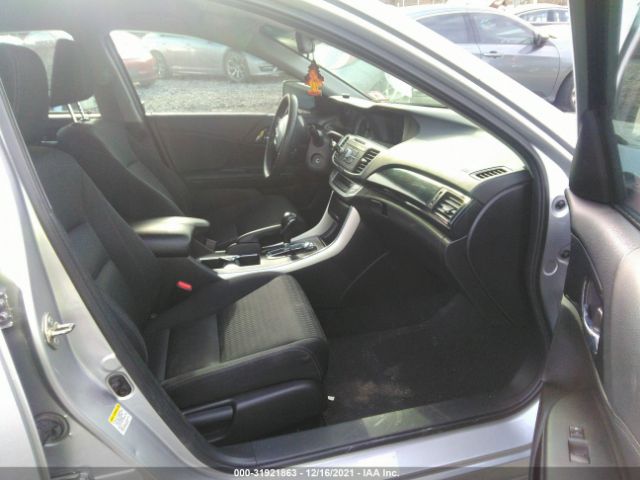 Photo 4 VIN: 1HGCR2F59FA023878 - HONDA ACCORD SEDAN 