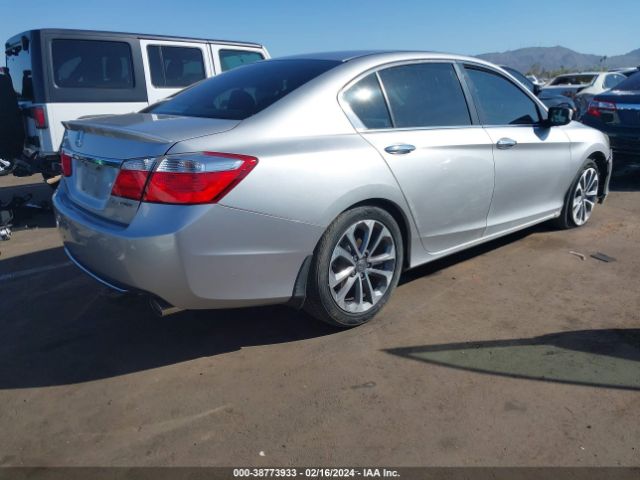 Photo 3 VIN: 1HGCR2F59FA023881 - HONDA ACCORD 