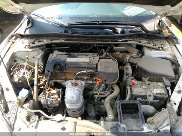 Photo 9 VIN: 1HGCR2F59FA100121 - HONDA ACCORD SEDAN 