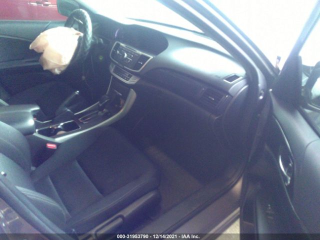 Photo 4 VIN: 1HGCR2F59FA118277 - HONDA ACCORD SEDAN 