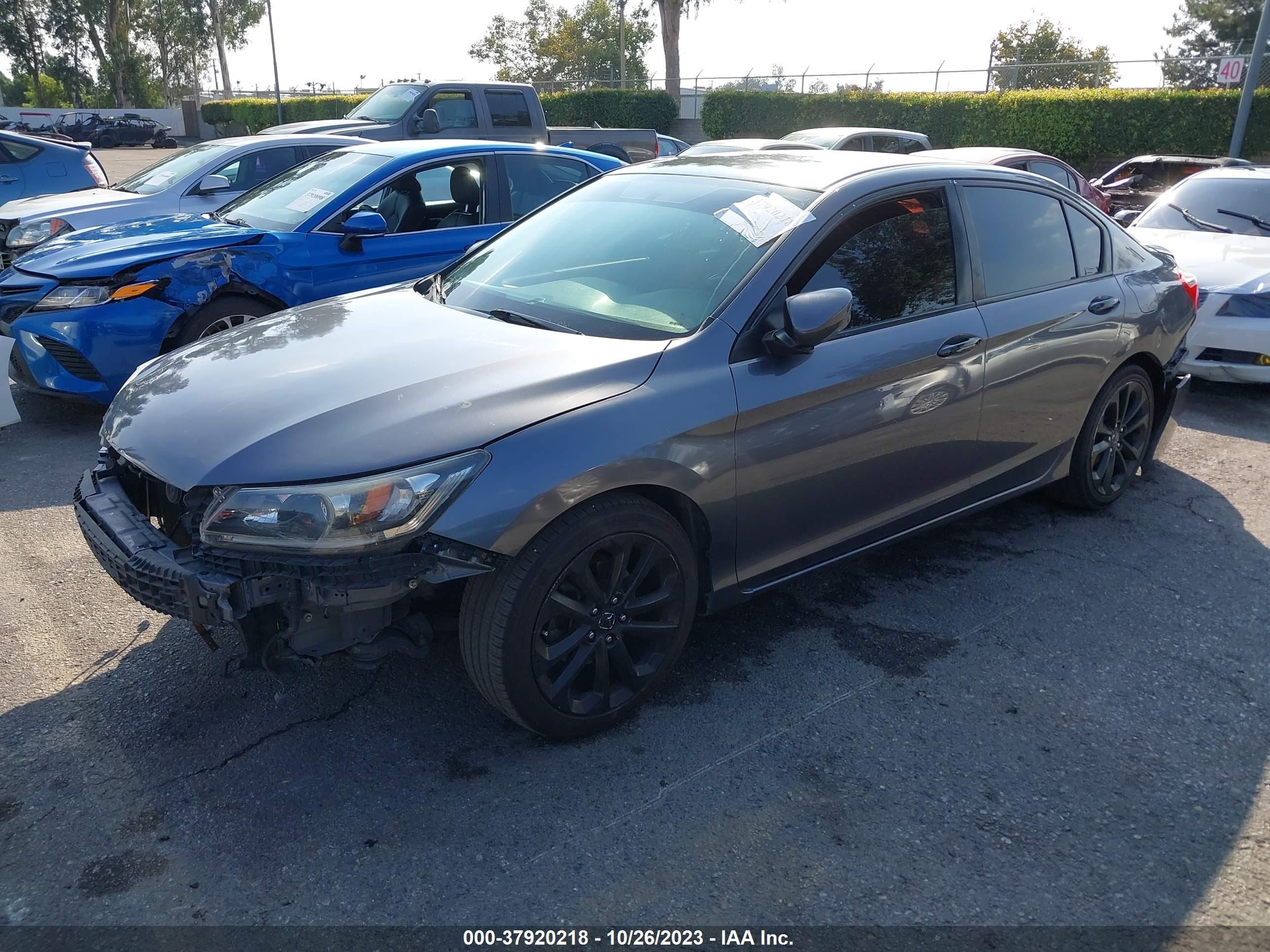 Photo 1 VIN: 1HGCR2F59FA155099 - HONDA ACCORD 