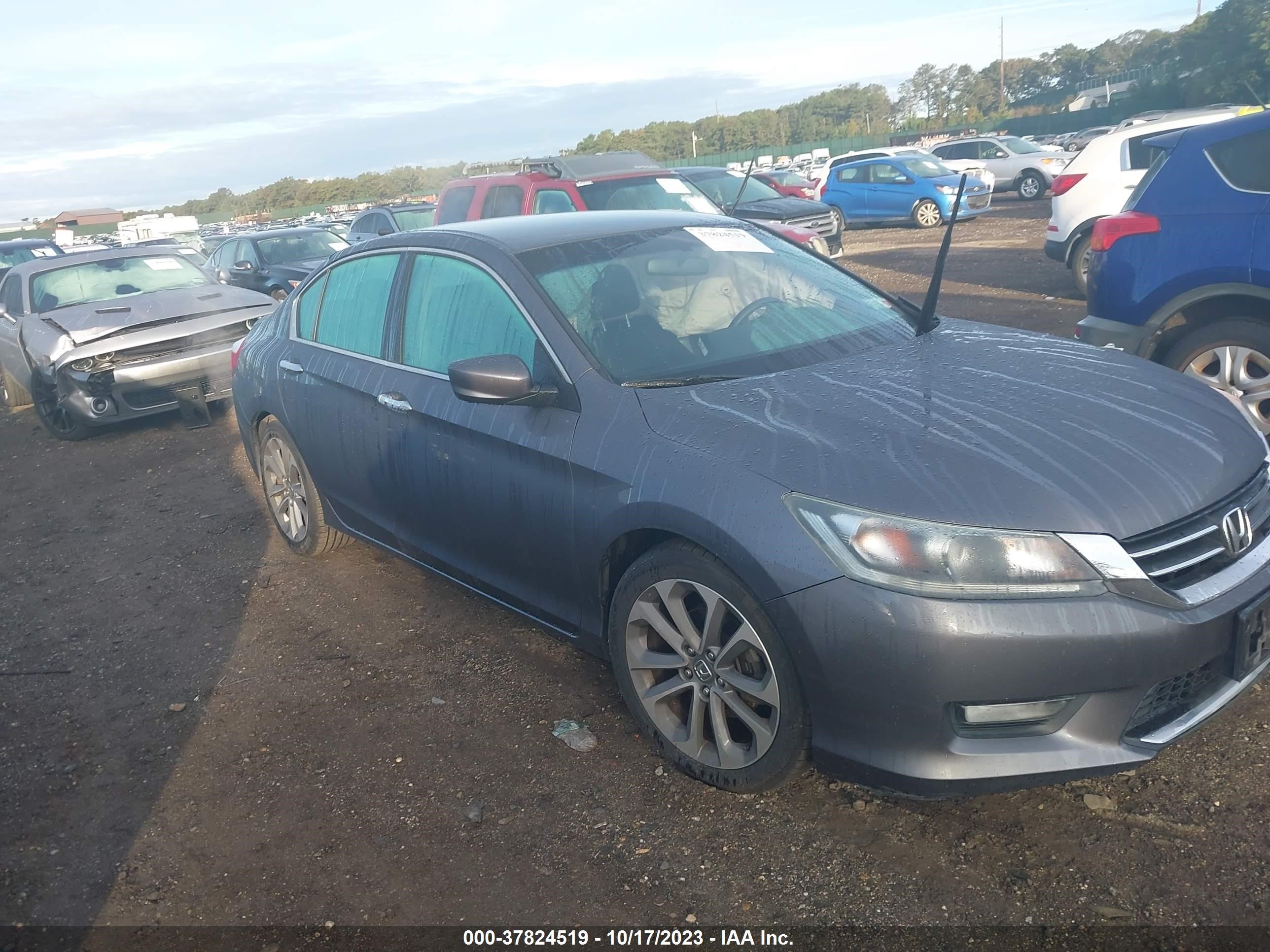 Photo 0 VIN: 1HGCR2F59FA254313 - HONDA ACCORD 