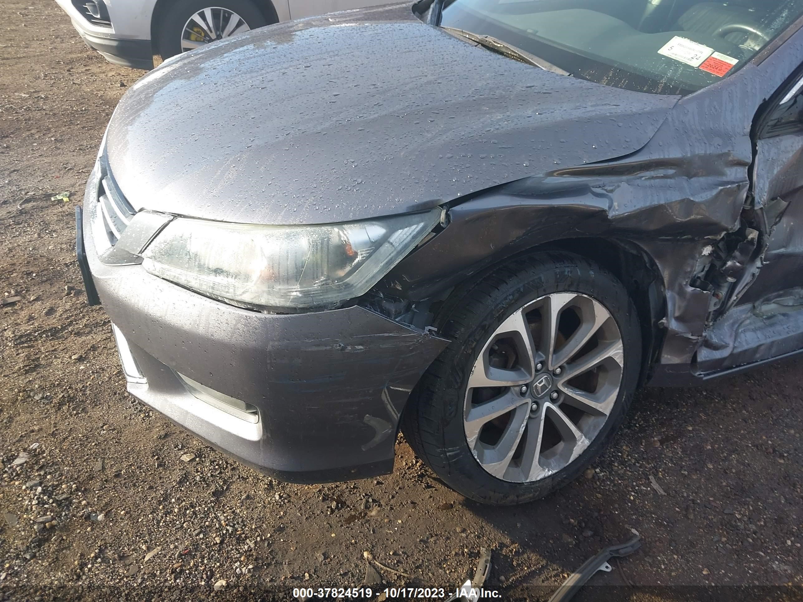 Photo 5 VIN: 1HGCR2F59FA254313 - HONDA ACCORD 