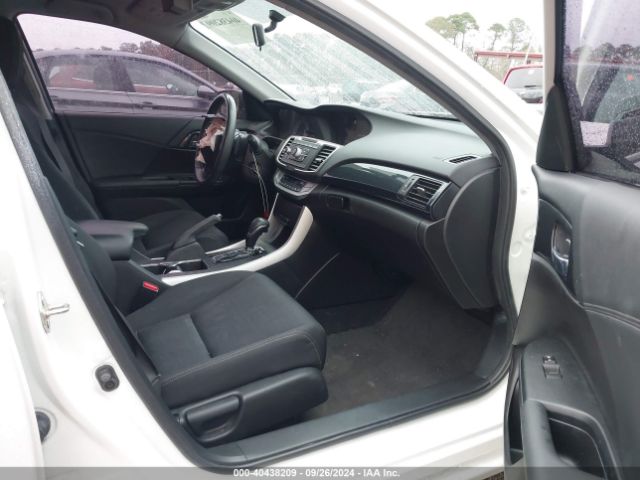 Photo 4 VIN: 1HGCR2F59FA266610 - HONDA ACCORD 