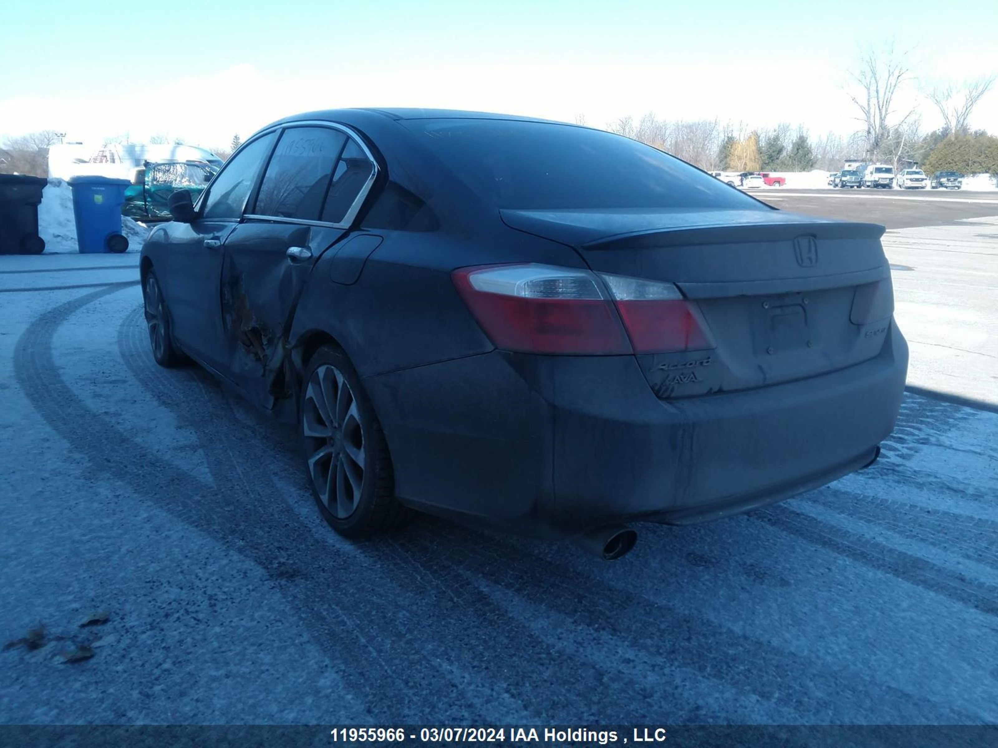 Photo 2 VIN: 1HGCR2F59FA800950 - HONDA ACCORD 