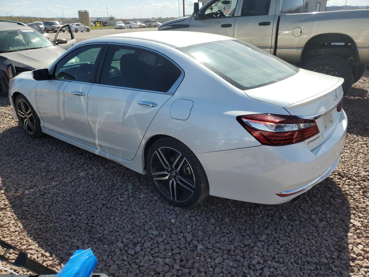 Photo 1 VIN: 1HGCR2F59GA040391 - HONDA ACCORD 