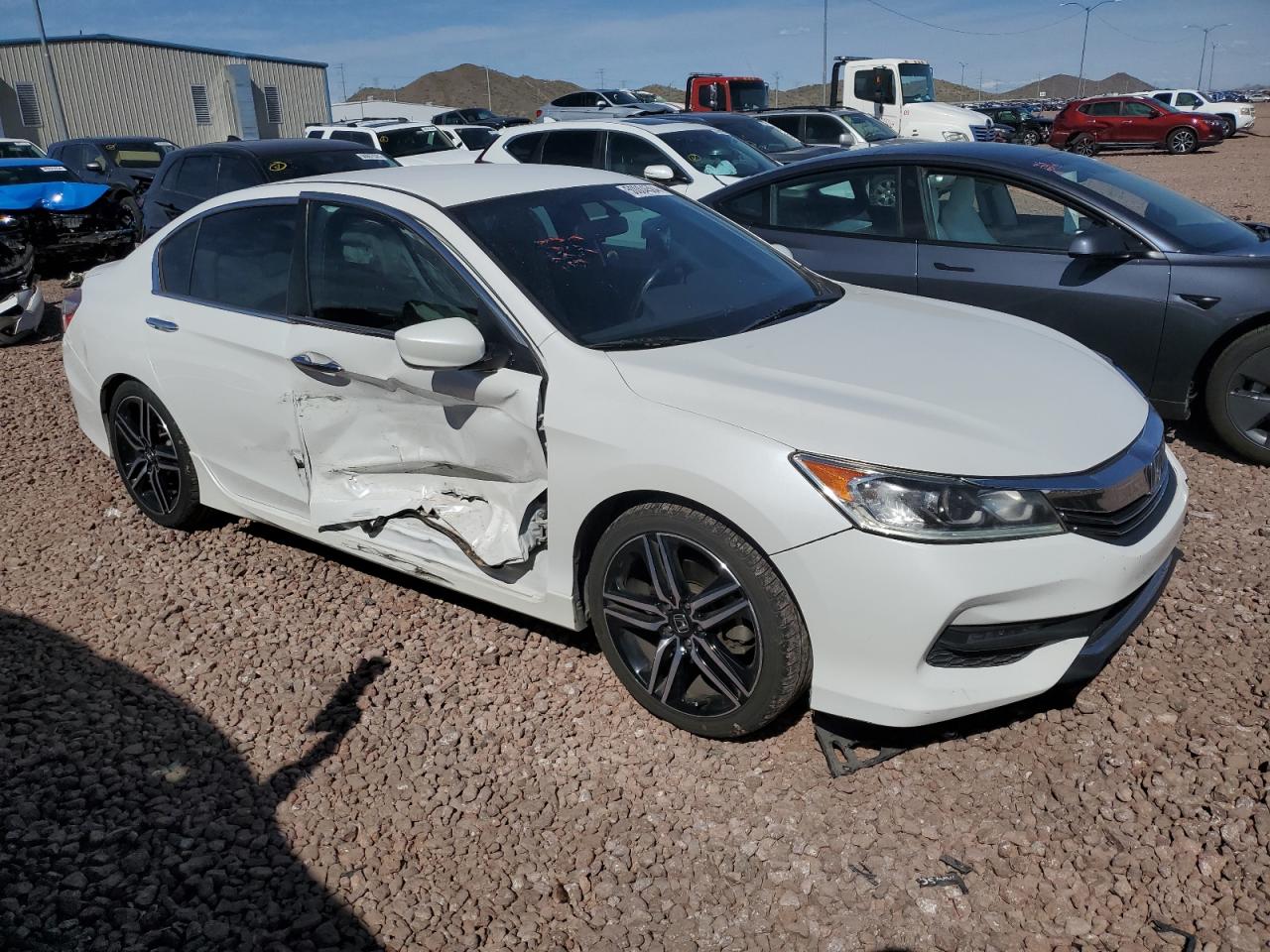 Photo 3 VIN: 1HGCR2F59GA040391 - HONDA ACCORD 