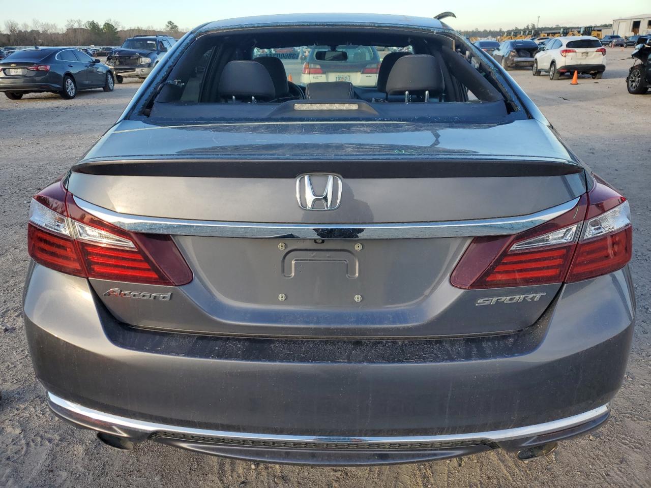 Photo 5 VIN: 1HGCR2F59GA102632 - HONDA ACCORD 