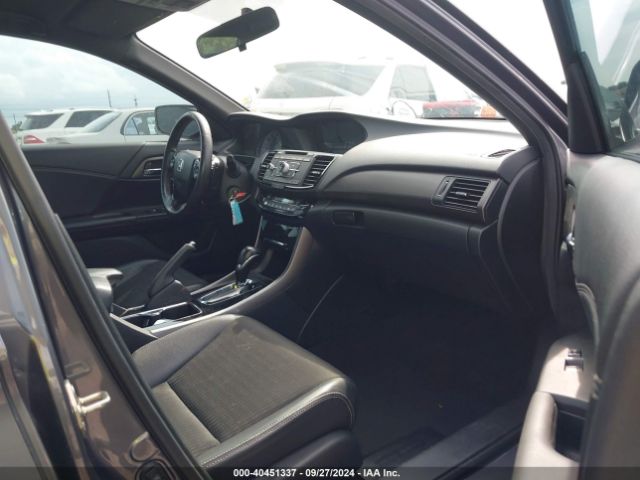 Photo 4 VIN: 1HGCR2F59GA111539 - HONDA ACCORD 