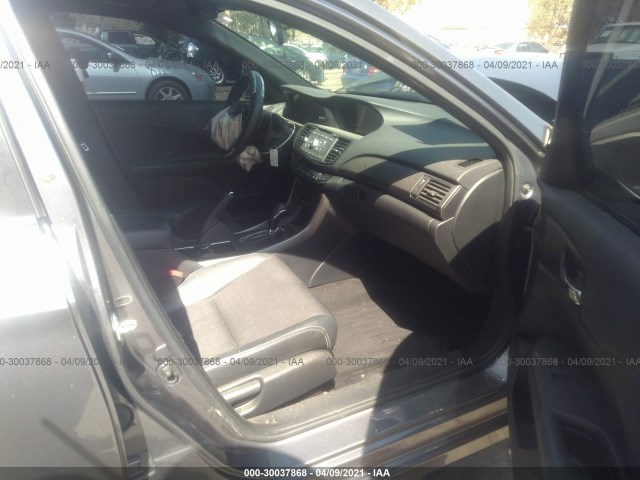 Photo 4 VIN: 1HGCR2F59GA131435 - HONDA ACCORD SEDAN 