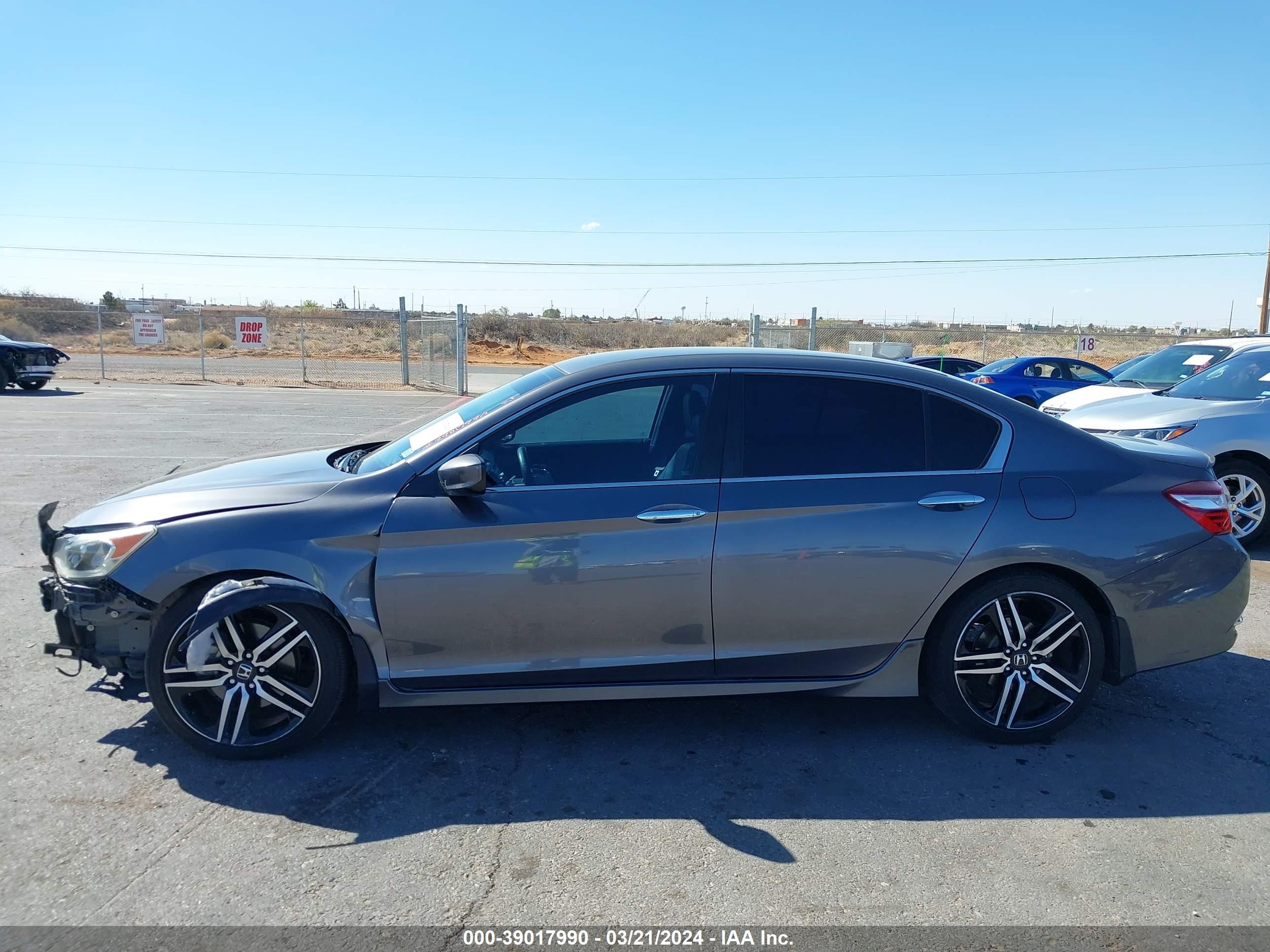 Photo 14 VIN: 1HGCR2F59GA138370 - HONDA ACCORD 