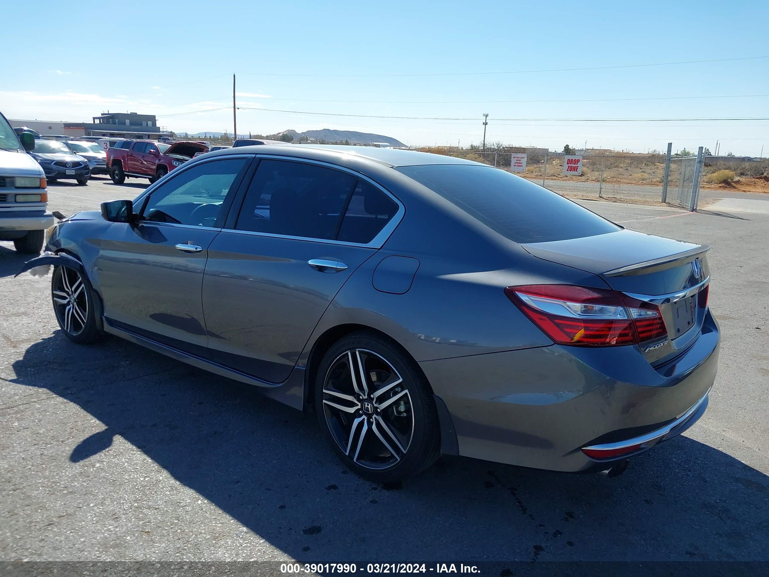 Photo 2 VIN: 1HGCR2F59GA138370 - HONDA ACCORD 