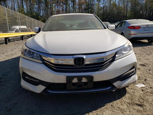 Photo 4 VIN: 1HGCR2F59GA142337 - HONDA ACCORD 