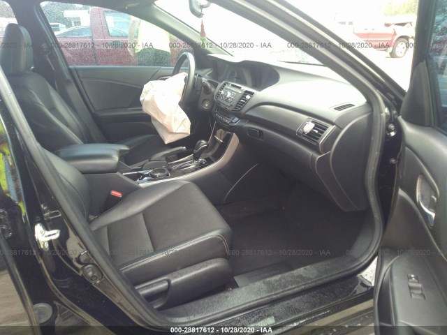 Photo 4 VIN: 1HGCR2F59GA157940 - HONDA ACCORD SEDAN 