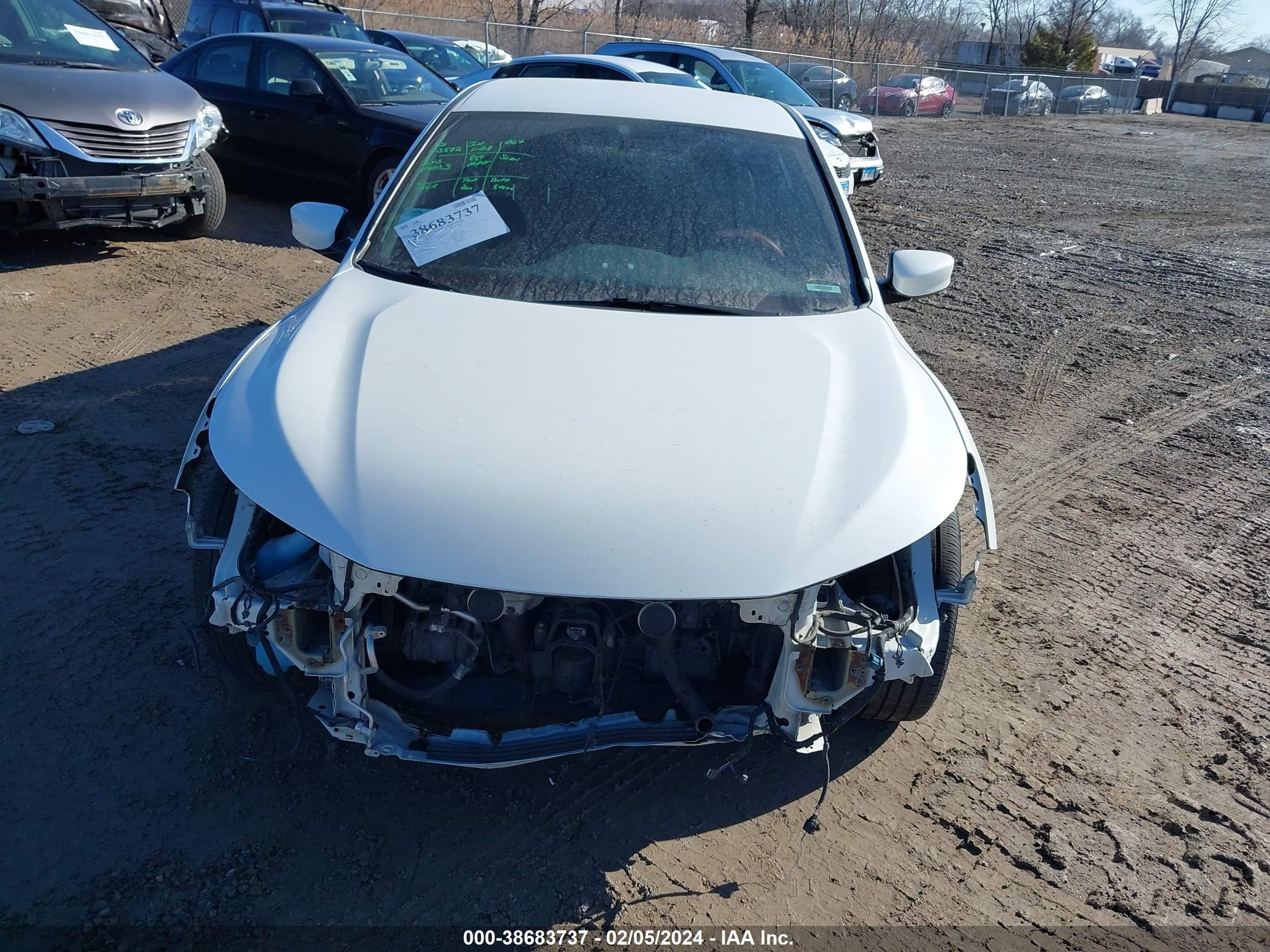 Photo 11 VIN: 1HGCR2F59GA217425 - HONDA ACCORD 