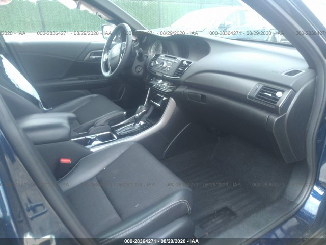 Photo 4 VIN: 1HGCR2F59HA012222 - HONDA ACCORD SEDAN 