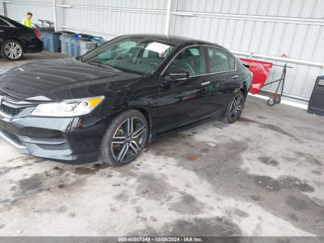 Photo 1 VIN: 1HGCR2F59HA165635 - HONDA ACCORD 