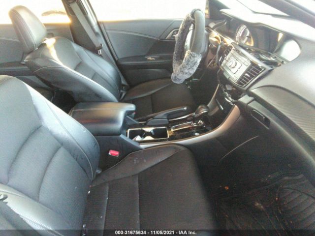 Photo 4 VIN: 1HGCR2F59HA199557 - HONDA ACCORD SEDAN 