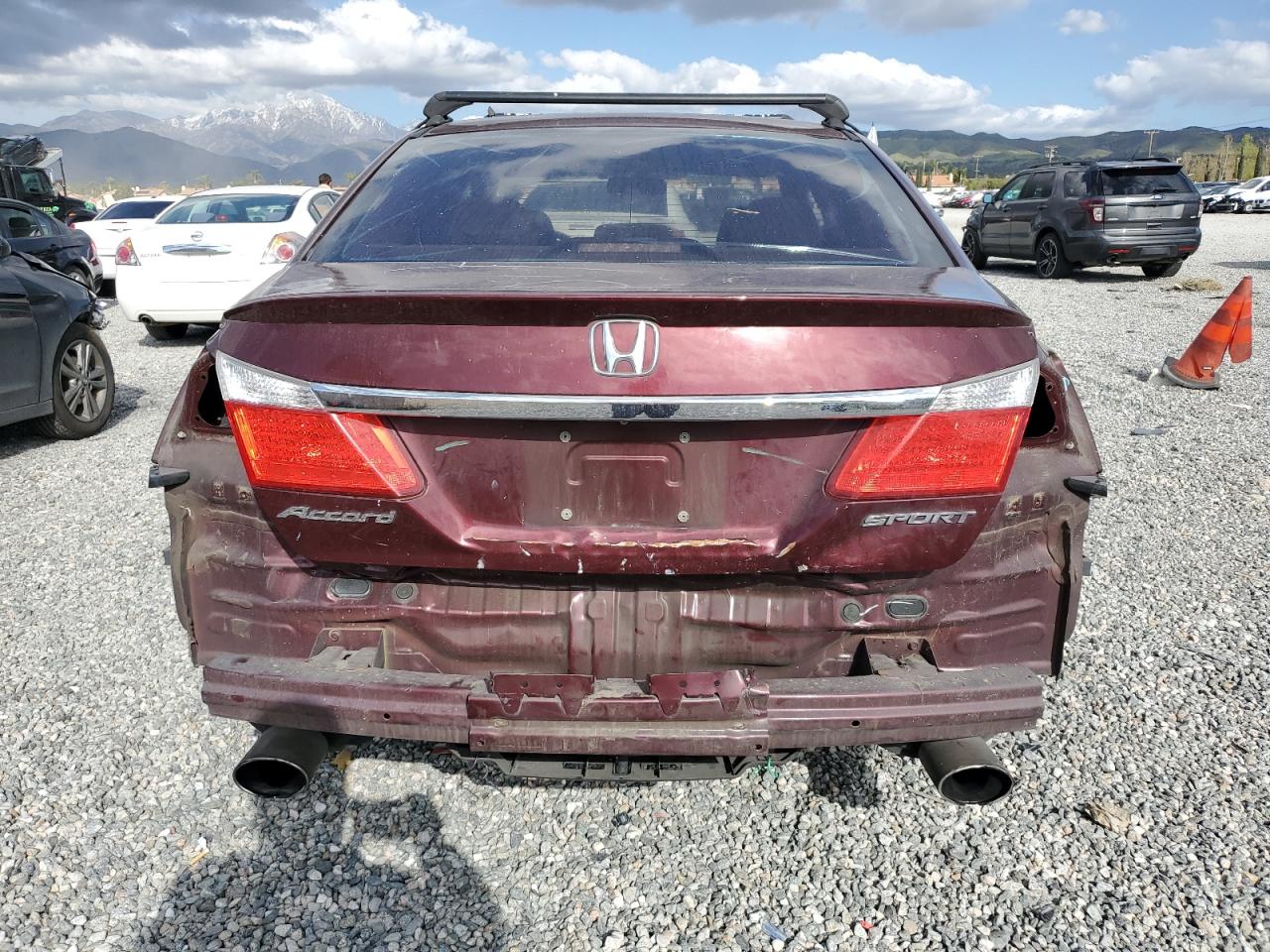 Photo 5 VIN: 1HGCR2F5XDA229899 - HONDA ACCORD 