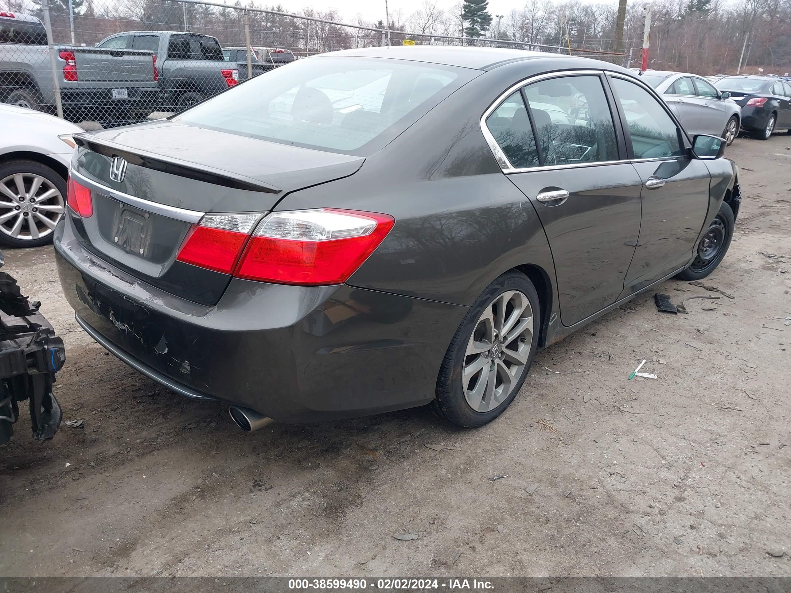 Photo 3 VIN: 1HGCR2F5XDA269514 - HONDA ACCORD 