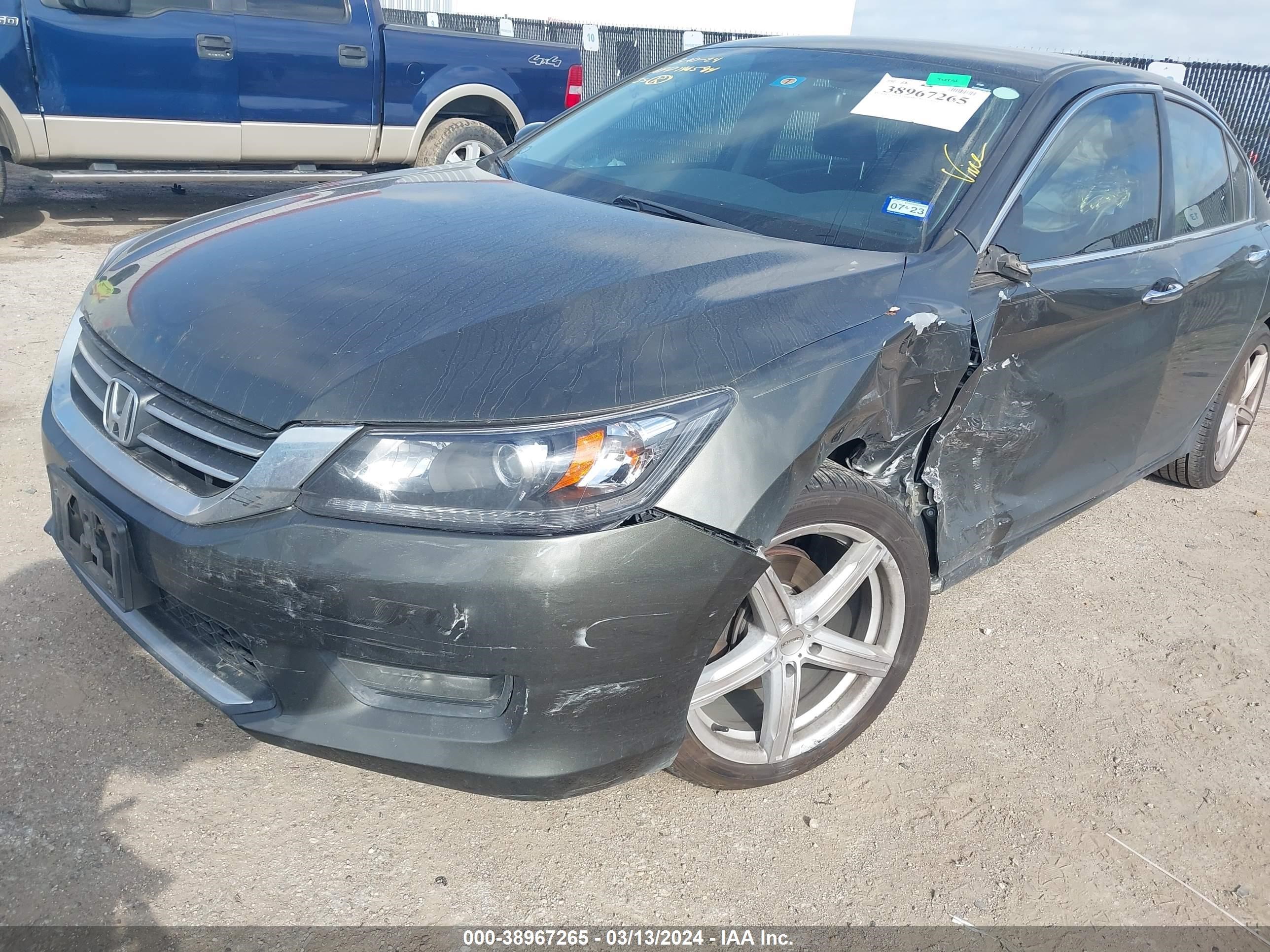 Photo 5 VIN: 1HGCR2F5XEA051249 - HONDA ACCORD 