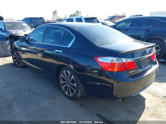 Photo 2 VIN: 1HGCR2F5XEA067399 - HONDA ACCORD 