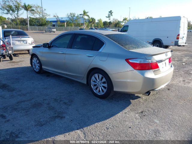 Photo 2 VIN: 1HGCR2F5XEA166885 - HONDA ACCORD 