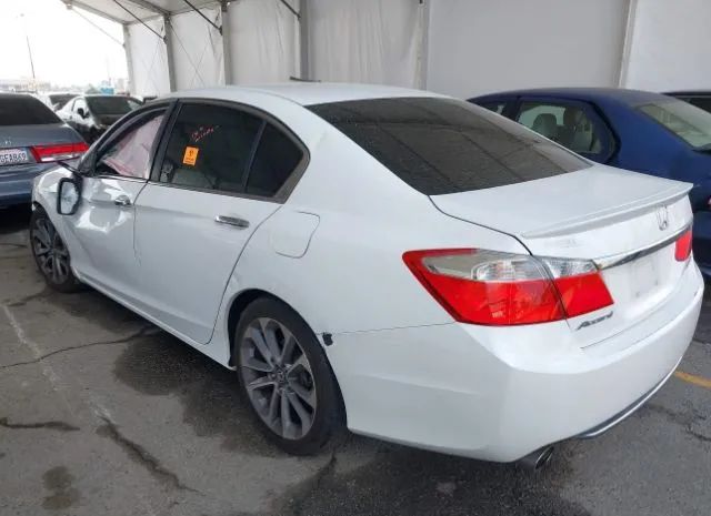 Photo 2 VIN: 1HGCR2F5XEA187641 - HONDA ACCORD 