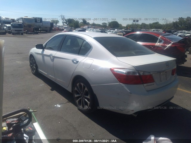 Photo 2 VIN: 1HGCR2F5XEA219097 - HONDA ACCORD SEDAN 