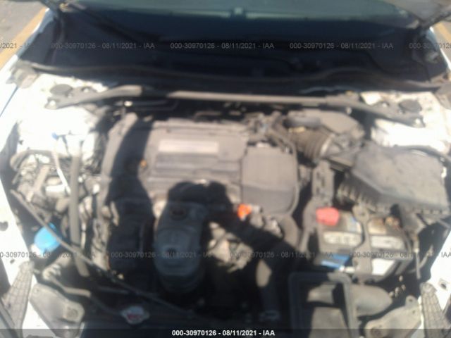 Photo 9 VIN: 1HGCR2F5XEA219097 - HONDA ACCORD SEDAN 