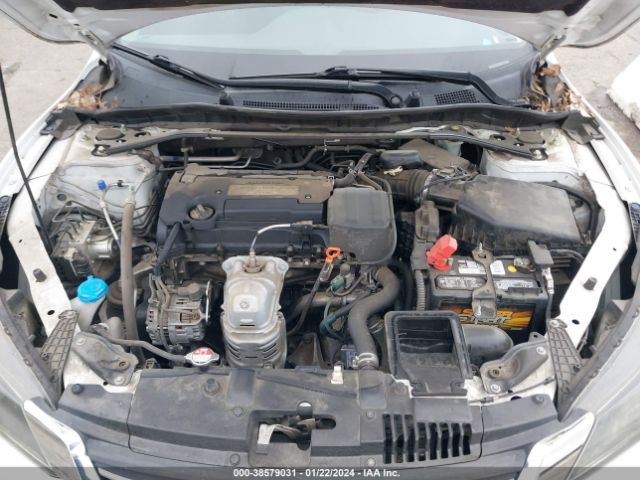 Photo 9 VIN: 1HGCR2F5XFA048241 - HONDA ACCORD 