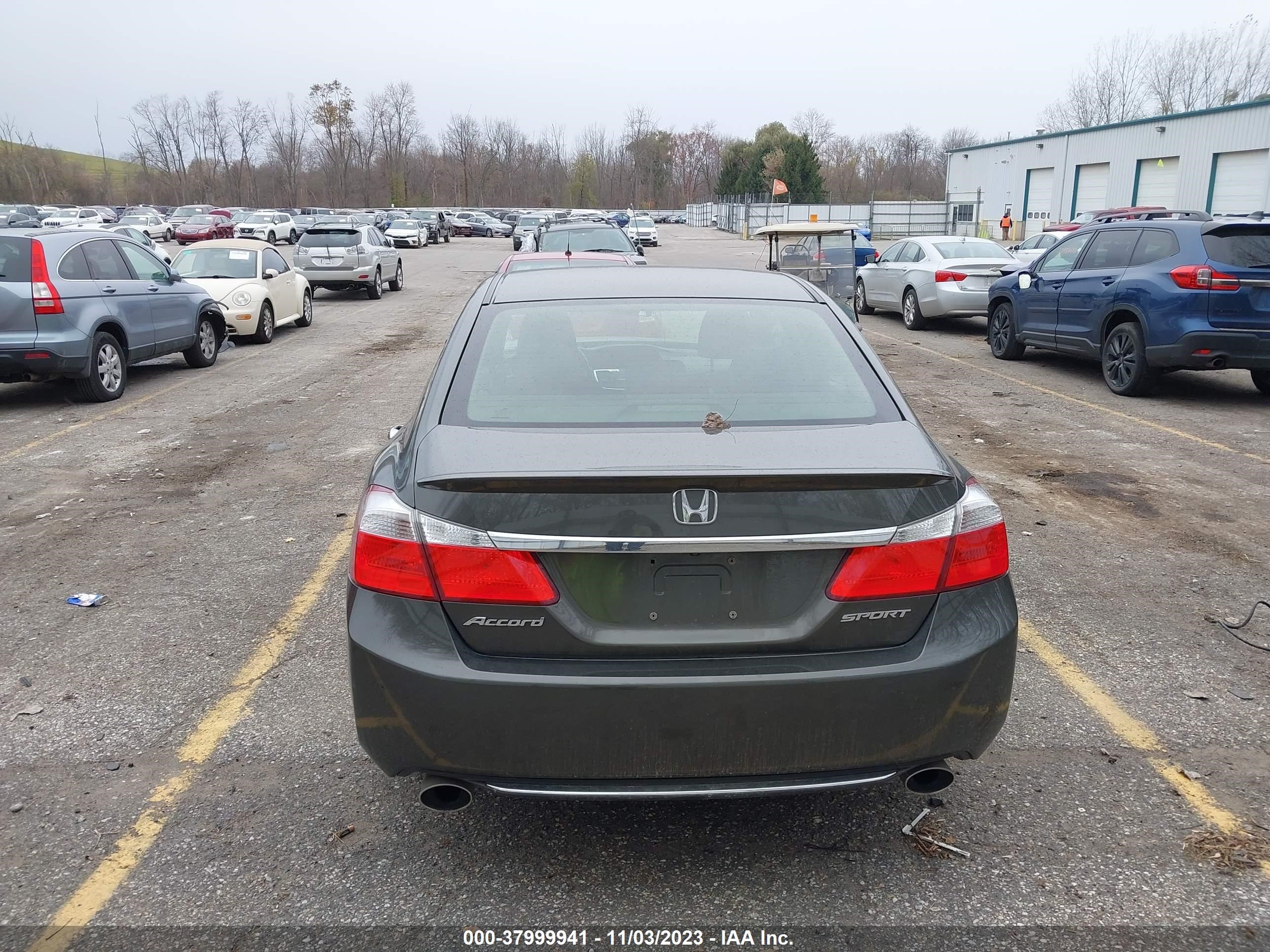 Photo 15 VIN: 1HGCR2F5XFA052807 - HONDA ACCORD 