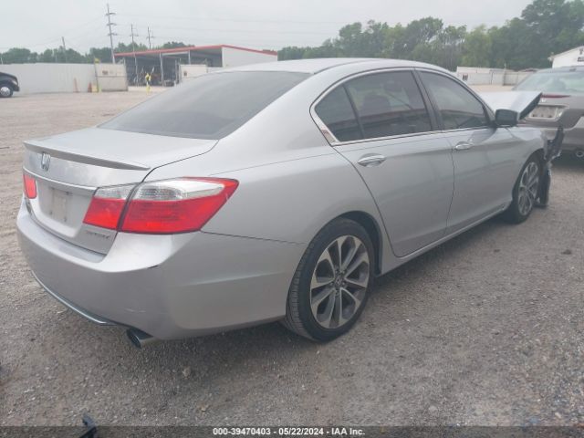 Photo 3 VIN: 1HGCR2F5XFA063452 - HONDA ACCORD 