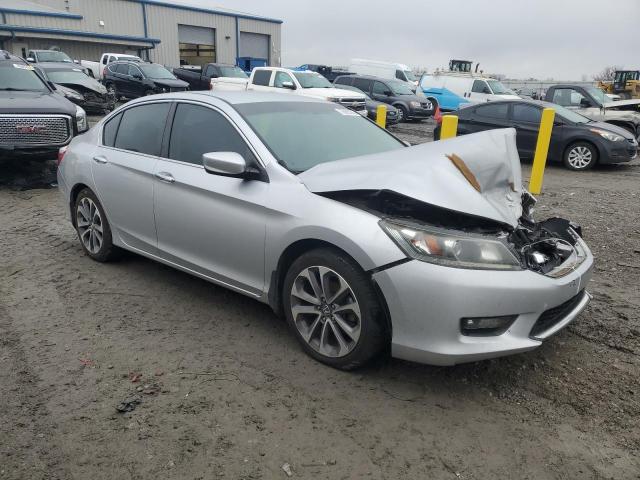 Photo 3 VIN: 1HGCR2F5XFA073074 - HONDA ACCORD 