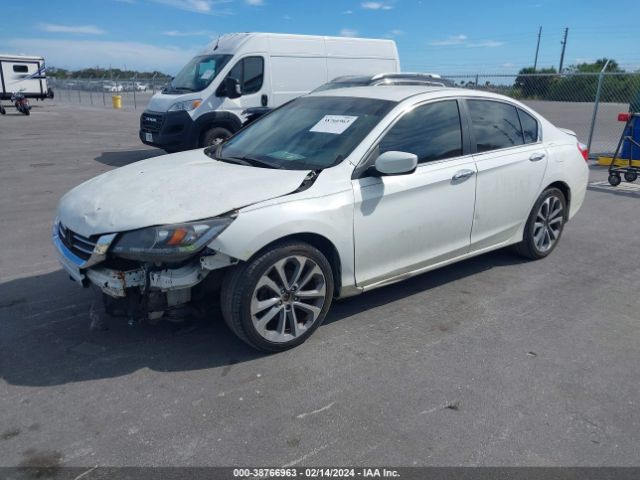 Photo 1 VIN: 1HGCR2F5XFA093745 - HONDA ACCORD 