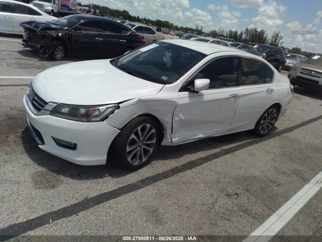 Photo 1 VIN: 1HGCR2F5XFA142281 - HONDA ACCORD SEDAN 