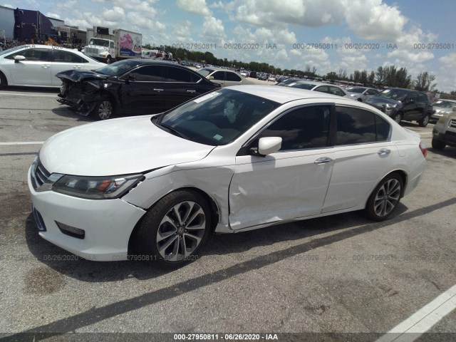 Photo 5 VIN: 1HGCR2F5XFA142281 - HONDA ACCORD SEDAN 