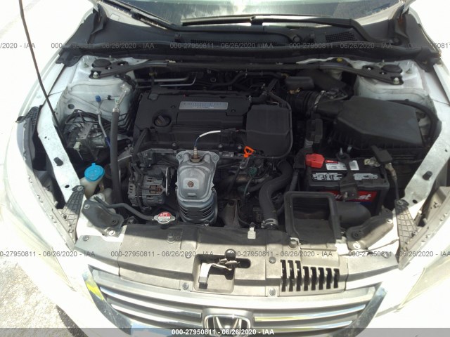 Photo 9 VIN: 1HGCR2F5XFA142281 - HONDA ACCORD SEDAN 