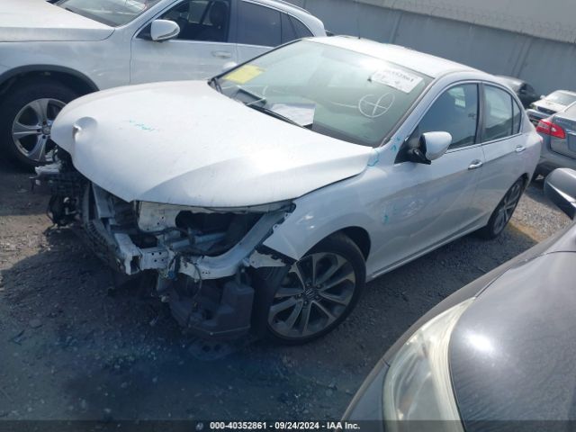 Photo 1 VIN: 1HGCR2F5XFA144435 - HONDA ACCORD 