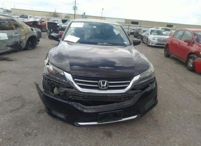 Photo 5 VIN: 1HGCR2F5XFA174812 - HONDA ACCORD SEDAN 