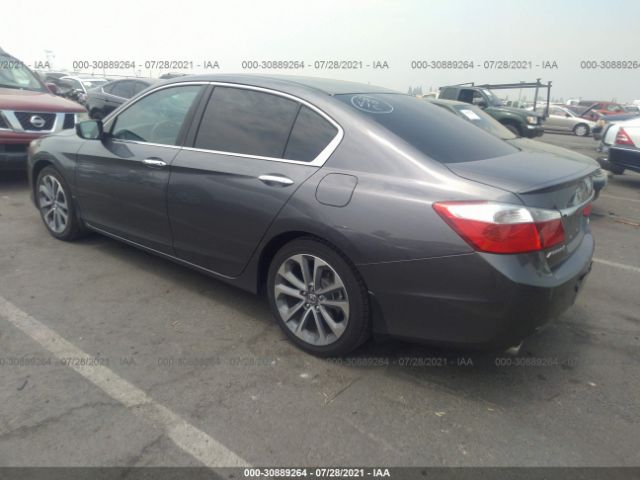 Photo 2 VIN: 1HGCR2F5XFA202964 - HONDA ACCORD SEDAN 