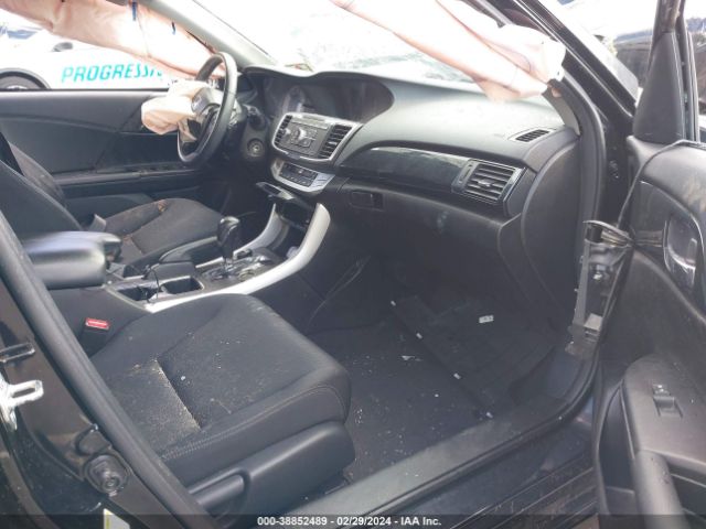 Photo 4 VIN: 1HGCR2F5XFA205654 - HONDA ACCORD 