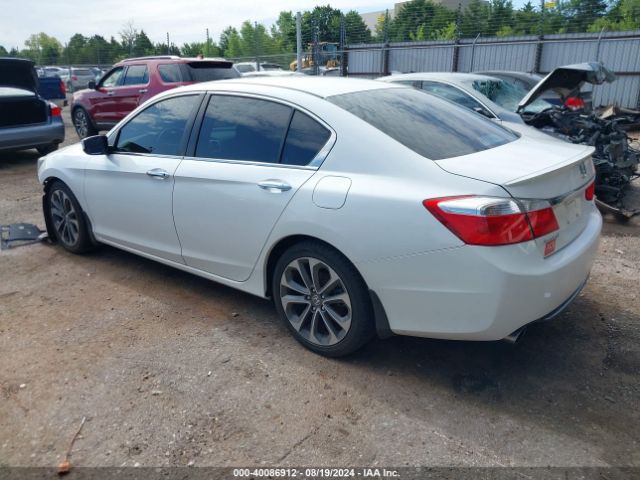 Photo 2 VIN: 1HGCR2F5XFA210028 - HONDA ACCORD 