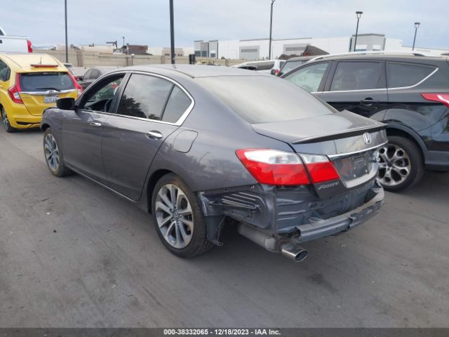 Photo 2 VIN: 1HGCR2F5XFA227430 - HONDA ACCORD 