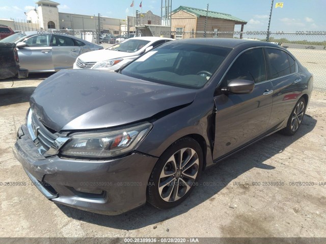 Photo 1 VIN: 1HGCR2F5XFA234975 - HONDA ACCORD SEDAN 