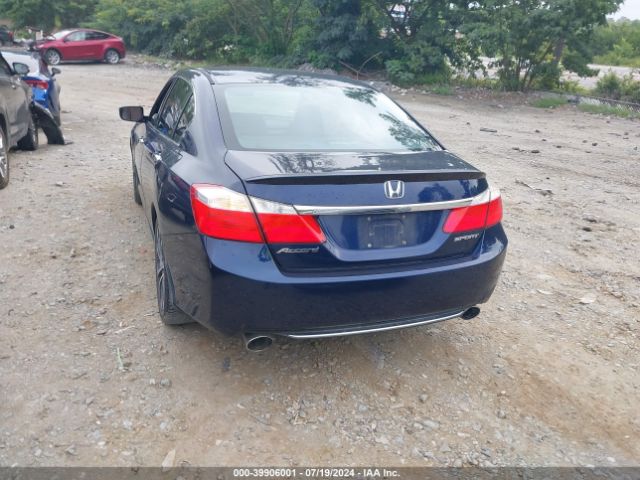 Photo 2 VIN: 1HGCR2F5XFA241568 - HONDA ACCORD 