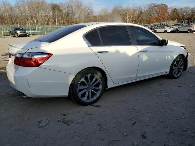 Photo 2 VIN: 1HGCR2F5XFA255065 - HONDA ACCORD 