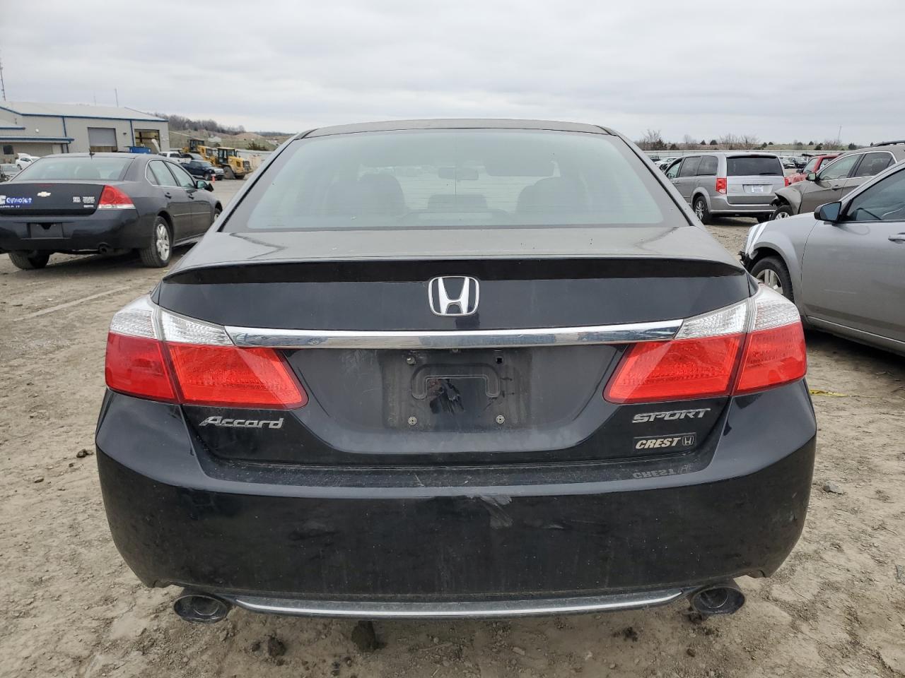 Photo 5 VIN: 1HGCR2F5XFA266678 - HONDA ACCORD 