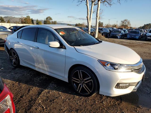 Photo 3 VIN: 1HGCR2F5XGA135266 - HONDA ACCORD SPO 